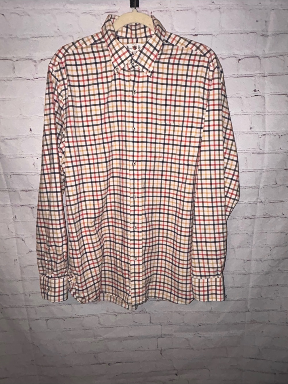 Alan Paine cream checked button down shirt men’s size L